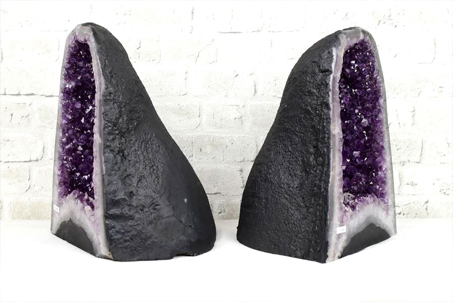 アメジストドーム　カペーラ　晶洞　紫水晶　アメシスト　amethyst geode　インテリア　置物　天然石　パワーストーン