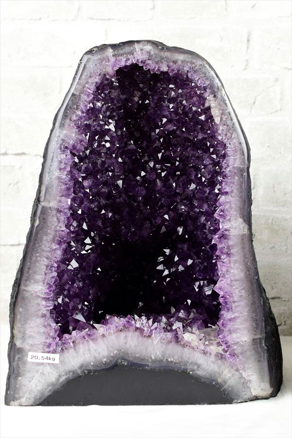 アメジストドーム　カペーラ　晶洞　紫水晶　アメシスト　amethyst geode　インテリア　置物　天然石　パワーストーン