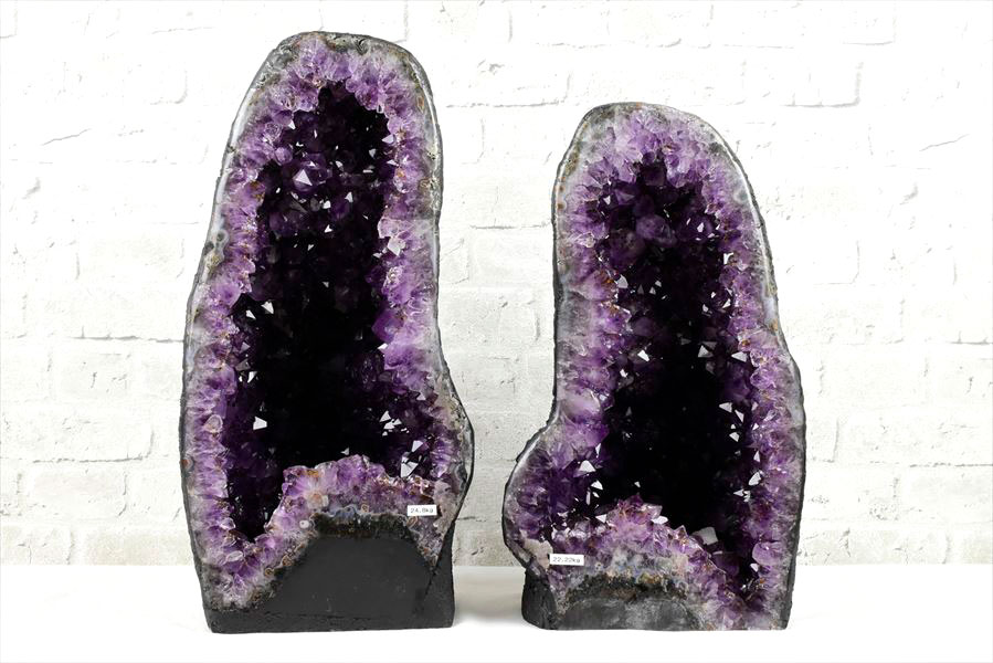 アメジストドーム　ペアドーム　カペーラ　晶洞　紫水晶　アメシスト　amethyst geode　インテリア　置物　天然石　パワーストーン