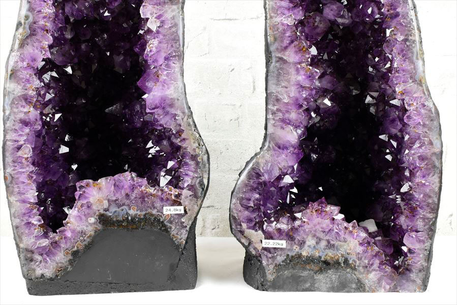 アメジストドーム　ペアドーム　カペーラ　晶洞　紫水晶　アメシスト　amethyst geode　インテリア　置物　天然石　パワーストーン