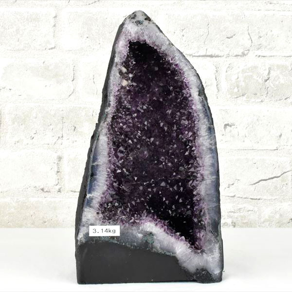 アメジストドーム　カペーラ　晶洞　紫水晶　アメシスト　amethyst geode　インテリア　置物　天然石　パワーストーン