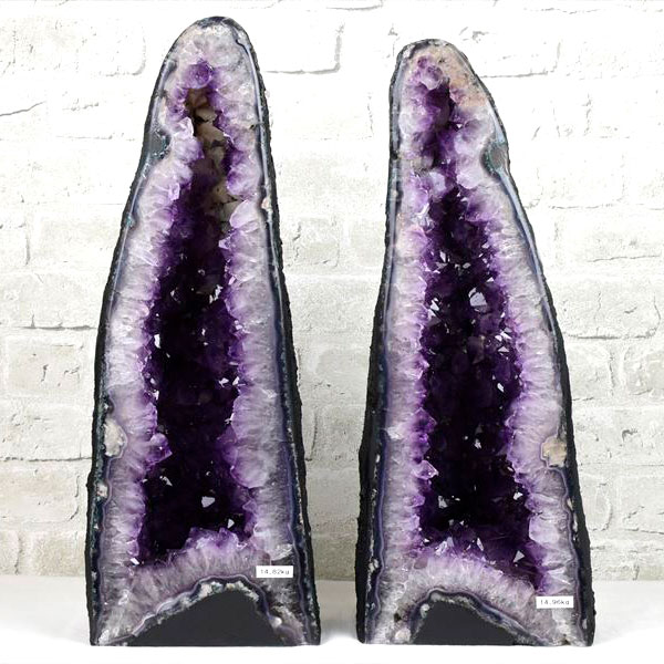 アメジストドーム　ペアドーム　カペーラ　晶洞　紫水晶　アメシスト　amethyst geode　インテリア　置物　天然石　パワーストーン