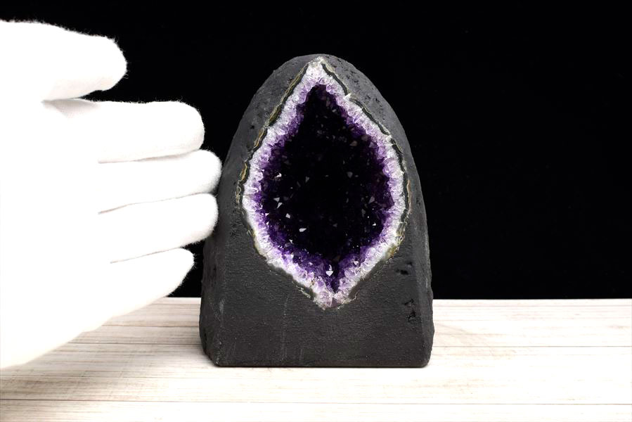 天然水晶ウルグアイ紫晶洞