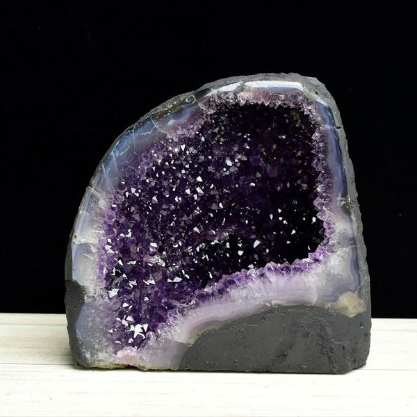 アメジストドーム　ミニドーム　カペーラ　晶洞　紫水晶　アメシスト　amethyst geode　インテリア　置物　天然石　パワーストーン
