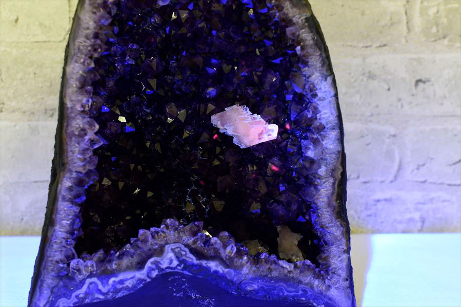 アメジストドーム　ミニドーム　カペーラ　晶洞　紫水晶　アメシスト　amethyst geode　インテリア　置物　天然石　パワーストーン