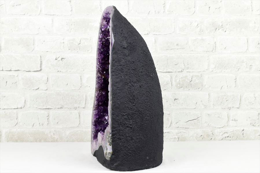 アメジストドーム　カペーラ　晶洞　紫水晶　アメシスト　amethyst geode　インテリア　置物　天然石　パワーストーン