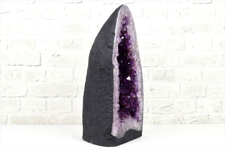 アメジストドーム　カペーラ　晶洞　紫水晶　アメシスト　amethyst geode　インテリア　置物　天然石　パワーストーン