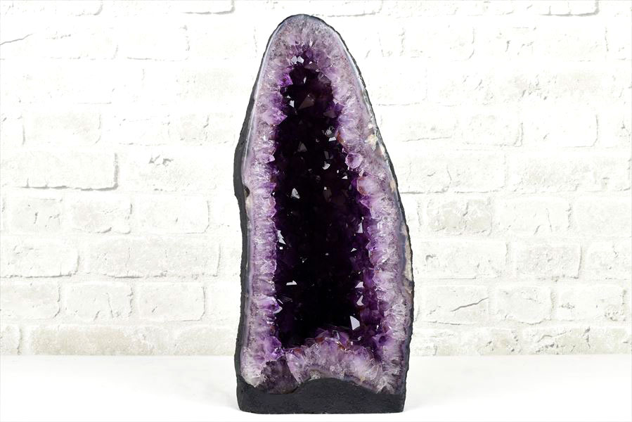 アメジストドーム　カペーラ　晶洞　紫水晶　アメシスト　amethyst geode　インテリア　置物　天然石　パワーストーン