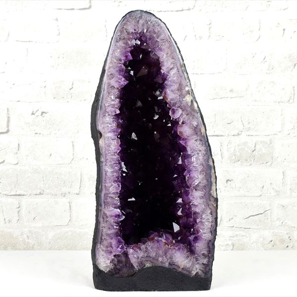 アメジストドーム　カペーラ　晶洞　紫水晶　アメシスト　amethyst geode　インテリア　置物　天然石　パワーストーン