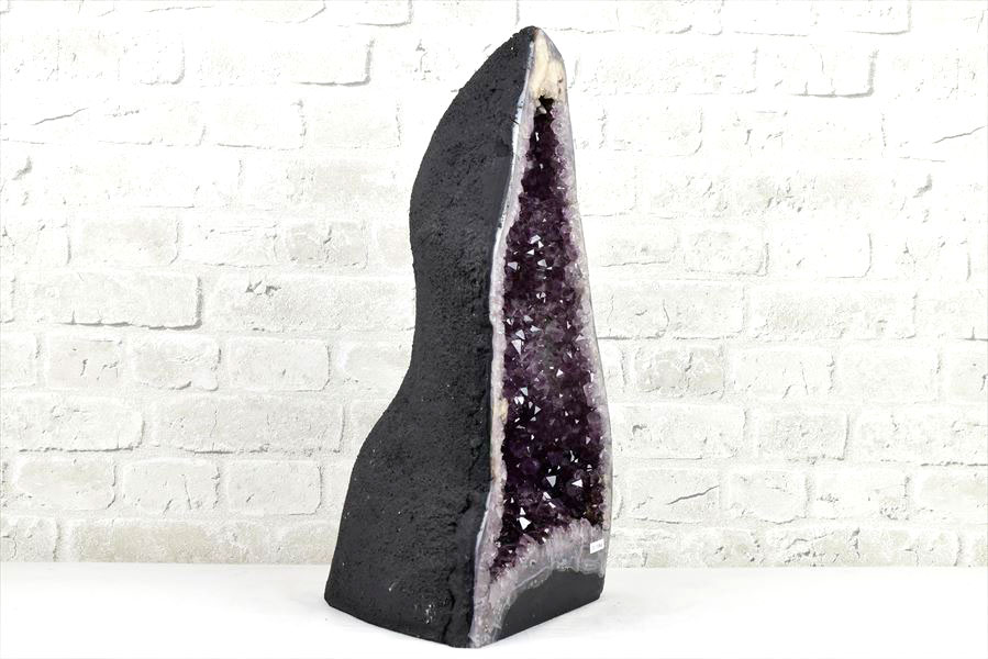 アメジストドーム　カペーラ　晶洞　紫水晶　アメシスト　amethyst geode　インテリア　置物　天然石　パワーストーン