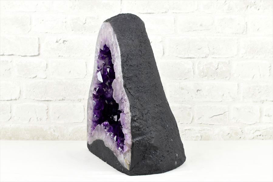 アメジストドーム　カペーラ　晶洞　紫水晶　アメシスト　amethyst geode　インテリア　置物　天然石　パワーストーン