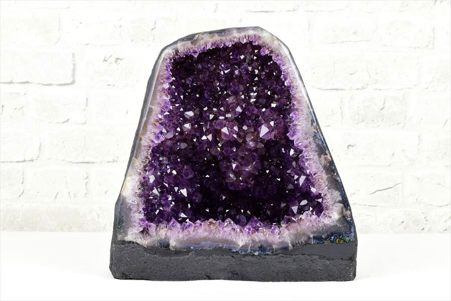 アメジストドーム　カペーラ　晶洞　紫水晶　アメシスト　amethyst geode　インテリア　置物　天然石　パワーストーン