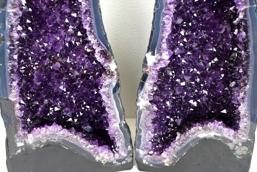 アメジストドーム　ペアドーム　カペーラ　晶洞　紫水晶　アメシスト　amethyst geode　インテリア　置物　天然石　パワーストーン