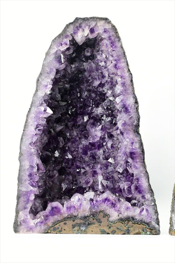 アメジスト ドーム 置台付 6400g 紫水晶 アメジスト ペアドーム 背面セメント加工無し｜原産地より直輸入｜紫