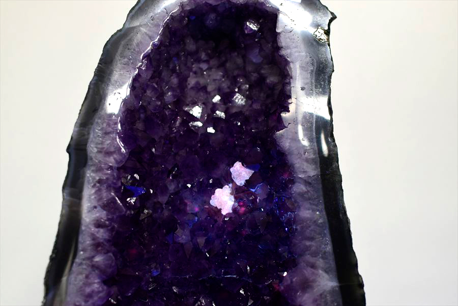 アメジストドーム　カペーラ　晶洞　紫水晶　アメシスト　amethyst geode　インテリア　置物　天然石　パワーストーン