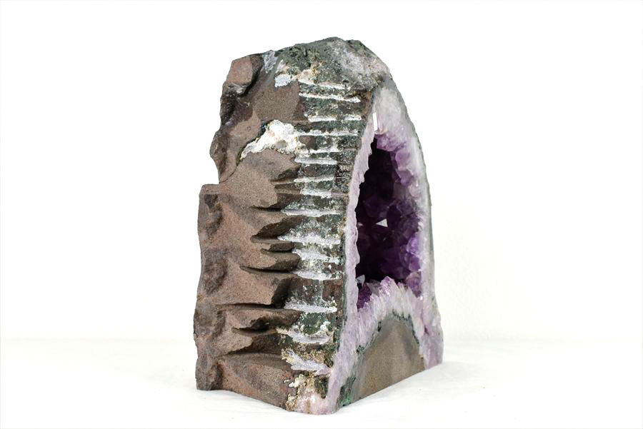 アメジストドーム 背面セメント加工無し｜原産地より直輸入｜紫水晶