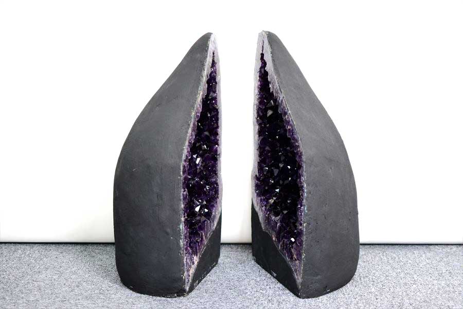 アメジストドーム　ペアドーム　カペーラ　晶洞　紫水晶　アメシスト　amethyst geode　インテリア　置物　天然石　パワーストーン