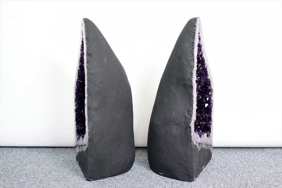 アメジストドーム　ペアドーム　カペーラ　晶洞　紫水晶　アメシスト　amethyst geode　インテリア　置物　天然石　パワーストーン