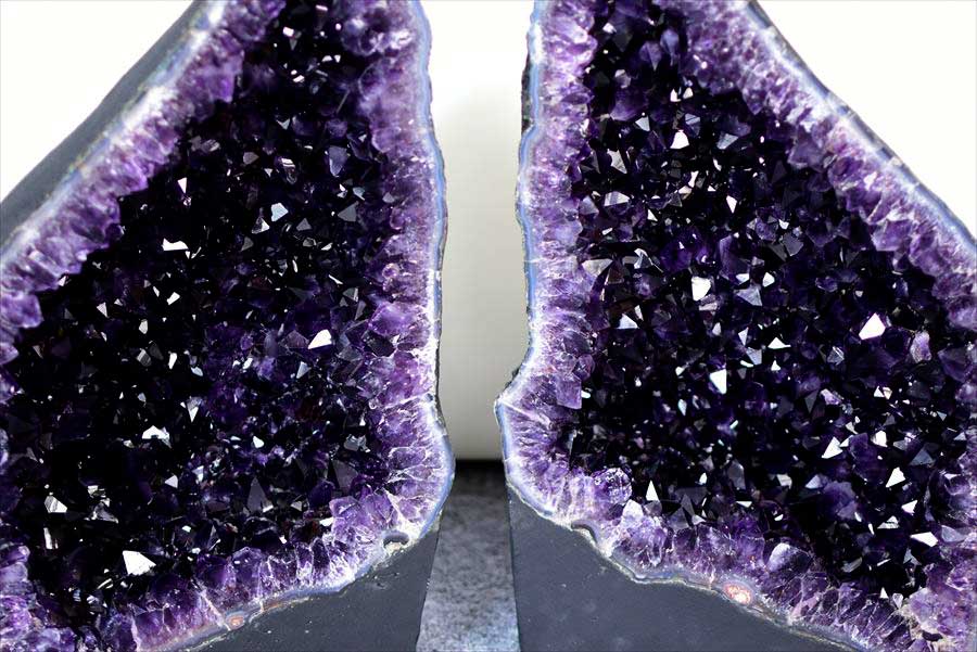 アメジストドーム　ペアドーム　カペーラ　晶洞　紫水晶　アメシスト　amethyst geode　インテリア　置物　天然石　パワーストーン