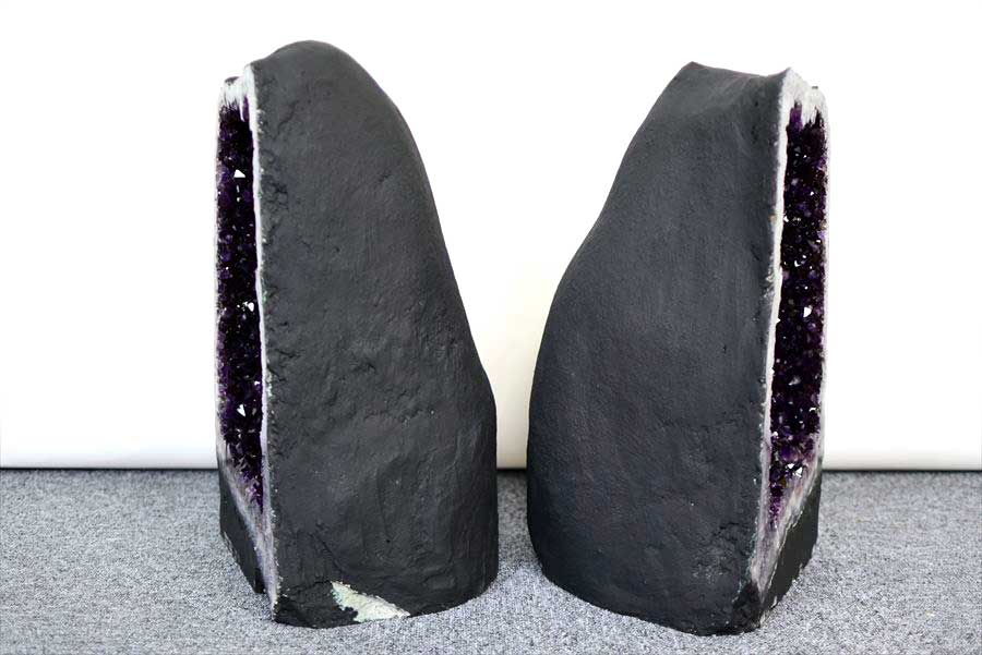 アメジストドーム　ペアドーム　カペーラ　晶洞　紫水晶　アメシスト　amethyst geode　インテリア　置物　天然石　パワーストーン