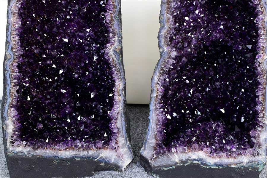 アメジストドーム　ペアドーム　カペーラ　晶洞　紫水晶　アメシスト　amethyst geode　インテリア　置物　天然石　パワーストーン