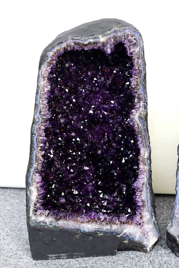 アメジストドーム　ペアドーム　カペーラ　晶洞　紫水晶　アメシスト　amethyst geode　インテリア　置物　天然石　パワーストーン