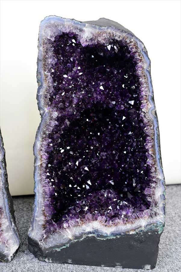 アメジストドーム　ペアドーム　カペーラ　晶洞　紫水晶　アメシスト　amethyst geode　インテリア　置物　天然石　パワーストーン