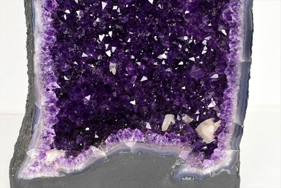 アメジストドーム　カペーラ　晶洞　紫水晶　アメシスト　amethyst geode　インテリア　置物　天然石　パワーストーン