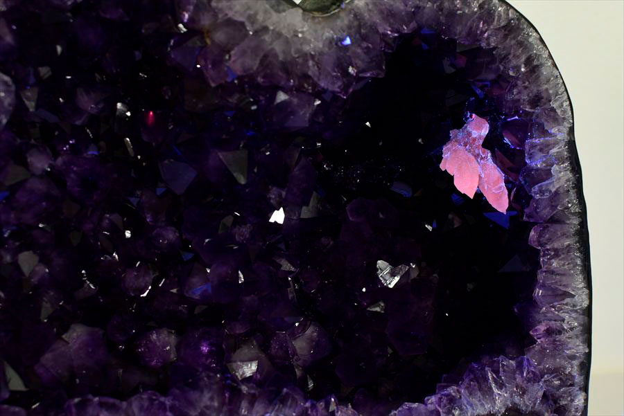 アメジストドーム　カペーラ　晶洞　紫水晶　アメシスト　amethyst geode　インテリア　置物　天然石　パワーストーン