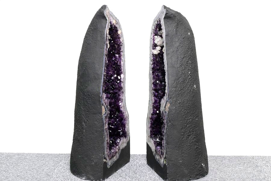 アメジストドーム　ペアドーム　カペーラ　晶洞　紫水晶　アメシスト　amethyst geode　インテリア　置物　天然石　パワーストーン