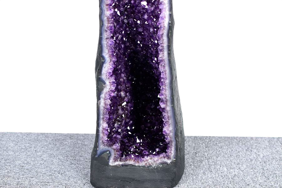 アメジストドーム　カペーラ　晶洞　紫水晶　アメシスト　amethyst geode　インテリア　置物　天然石　パワーストーン