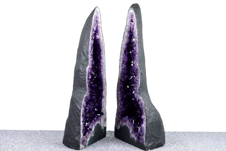 アメジストドーム　ペアドーム　カペーラ　晶洞　紫水晶　アメシスト　amethyst geode　インテリア　置物　天然石　パワーストーン