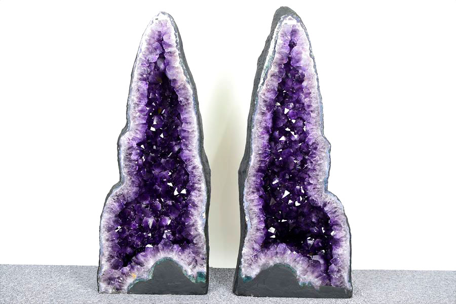 アメジストドーム　ペアドーム　カペーラ　晶洞　紫水晶　アメシスト　amethyst geode　インテリア　置物　天然石　パワーストーン