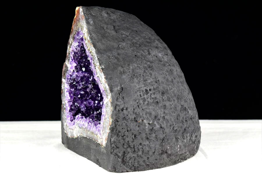 アメジストドーム　カペーラ　晶洞　紫水晶　アメシスト　amethyst geode　インテリア　置物　天然石　パワーストーン