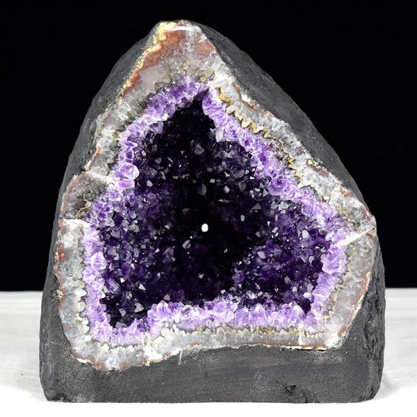アメジストドーム　カペーラ　晶洞　紫水晶　アメシスト　amethyst geode　インテリア　置物　天然石　パワーストーン