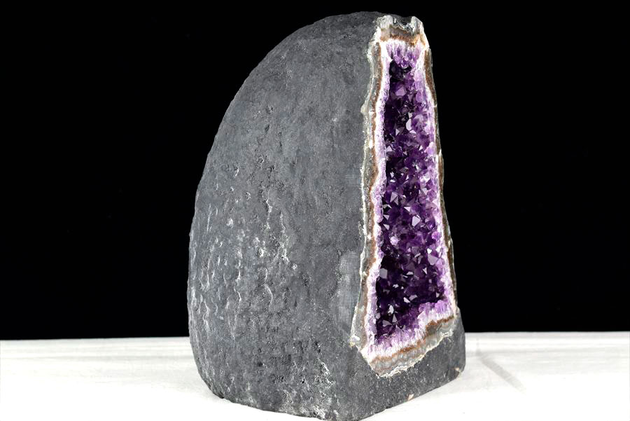 アメジストドーム　カペーラ　晶洞　紫水晶　アメシスト　amethyst geode　インテリア　置物　天然石　パワーストーン