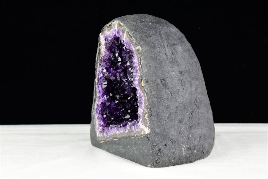 アメジストドーム　カペーラ　晶洞　紫水晶　アメシスト　amethyst geode　インテリア　置物　天然石　パワーストーン