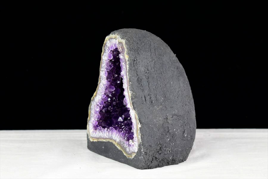 アメジストドーム　カペーラ　晶洞　紫水晶　アメシスト　amethyst geode　インテリア　置物　天然石　パワーストーン