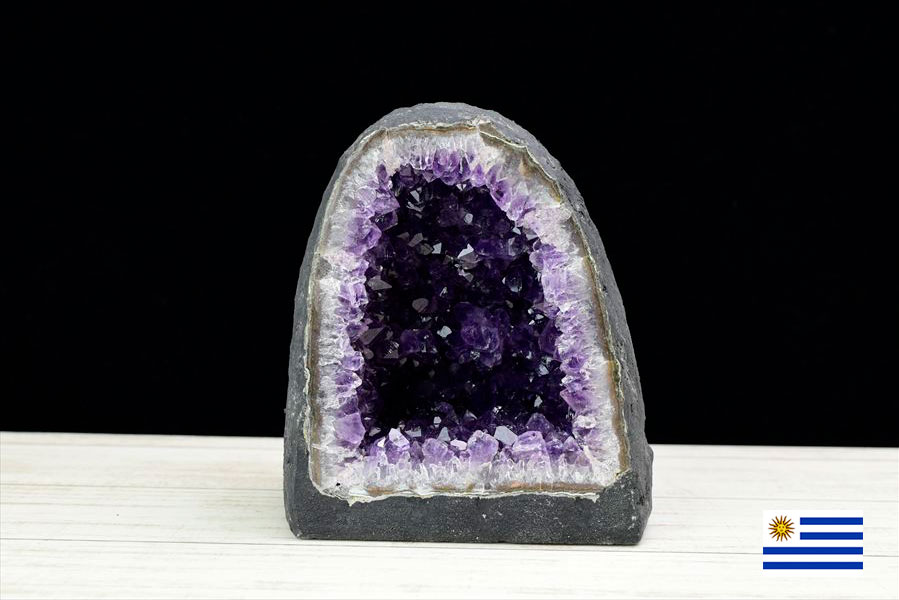 アメジストドーム　カペーラ　晶洞　紫水晶　アメシスト　amethyst geode　インテリア　置物　天然石　パワーストーン