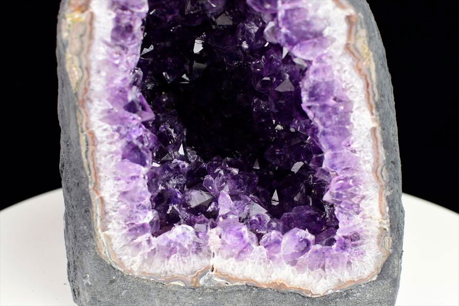 ウルグアイ産　アメジストドーム　カペーラ　晶洞　紫水晶　アメシスト　amethyst geode　インテリア　置物　天然石　パワーストーン