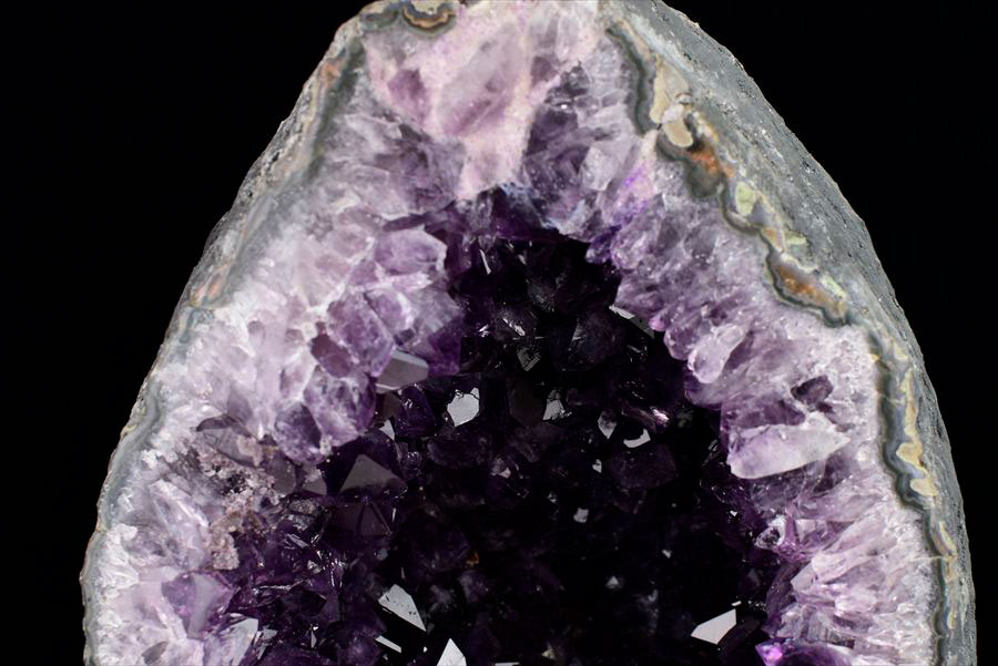 ウルグアイ産　アメジストドーム　カペーラ　晶洞　紫水晶　アメシスト　amethyst geode　インテリア　置物　天然石　パワーストーン