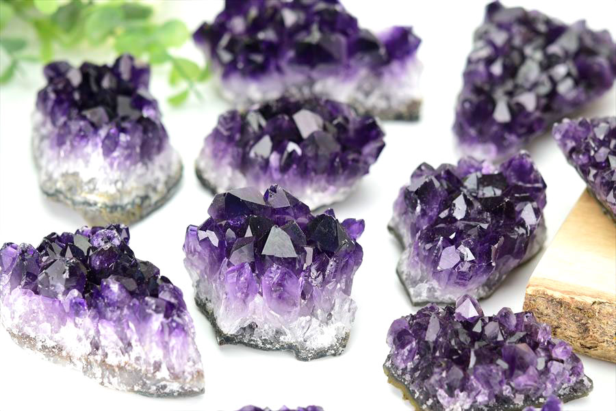 アメジスト　紫水晶　アメジストクラスター　原石　ウルグアイ産　インテリア　浄化　置物　結晶　天然石　パワーストーン