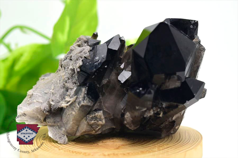 アーカンソー産水晶　アーカンソー産黒水晶　スモーキークォーツ　結晶　原石　浄化　置物　天然石　パワーストーン