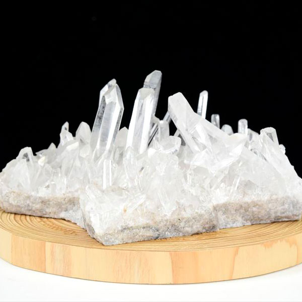 アーカンソー水晶　クラスター　天然石　原石　パワーストーン　大型約1.9キロ希少 アーカンソー州産水晶クラスター（未加工原石、群晶） - 埼玉県