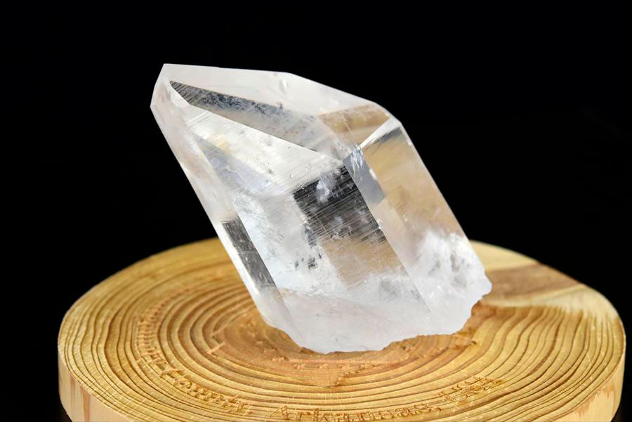 アーカンソー産　水晶ポイント　Arkansas　原石　単結晶　浄化　置物　天然石　パワーストーン