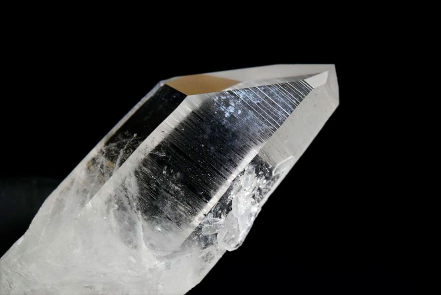 アーカンソー産　水晶ポイント　Arkansas　原石　単結晶　浄化　置物　天然石　パワーストーン