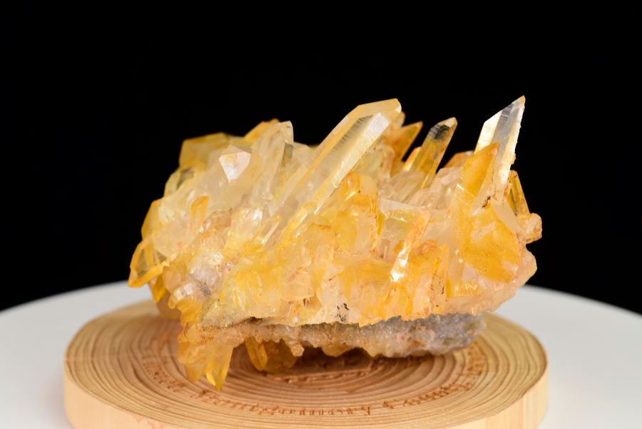 アーカンソー産　ゴールデンヒーラー　水晶クラスター　Arkansas　原石　結晶　クラスター　浄化　置物　天然石　パワーストーン