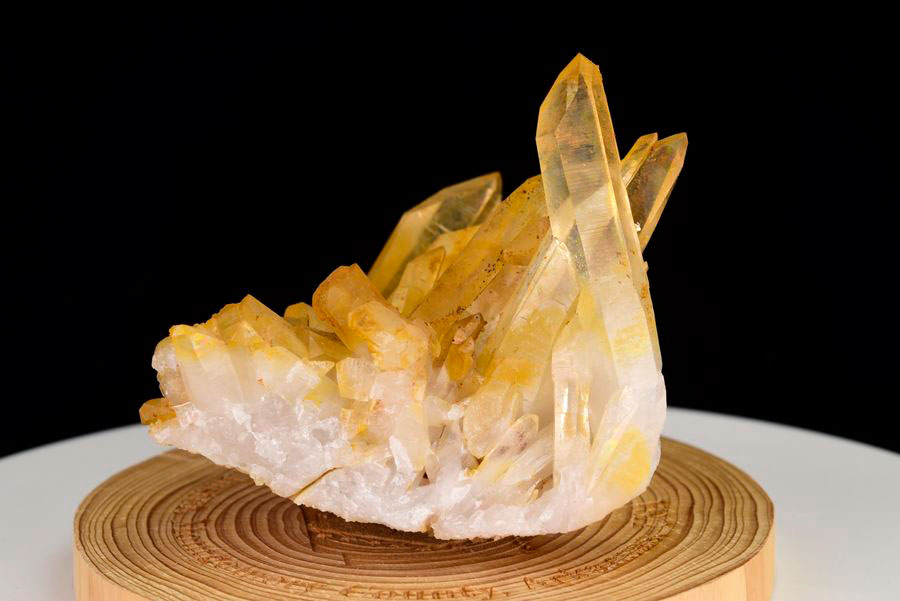 アーカンソー産　ゴールデンヒーラー　水晶クラスター　Arkansas　原石　結晶　クラスター　浄化　置物　天然石　パワーストーン