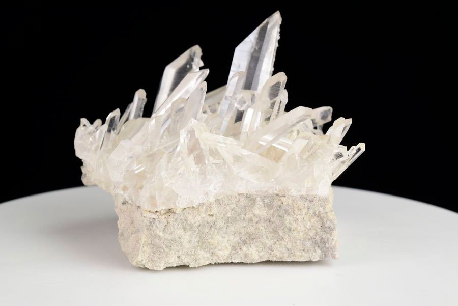 アーカンソー産　水晶クラスター　Arkansas　透明　原石　結晶　クラスター　浄化　置物　天然石　パワーストーン