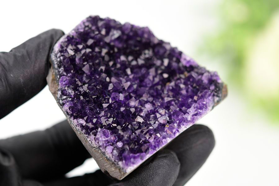 アメジスト　紫水晶　クラスター　原石　ウルグアイ産アメジスト　アルティガス　Artigas Uruguay　インテリア　浄化　置物　カットベース　天然石　パワーストーン